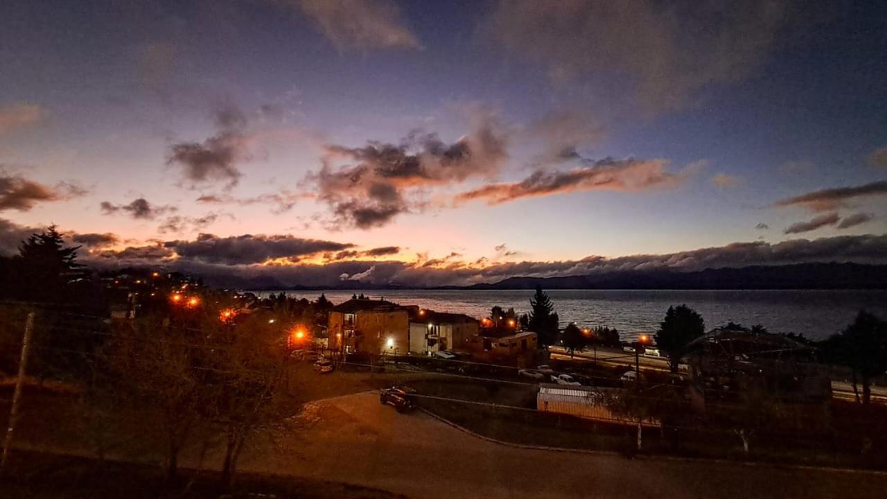 Dpto Tipo Cabana Con Vista Al Lago Apartment San Carlos de Bariloche Luaran gambar