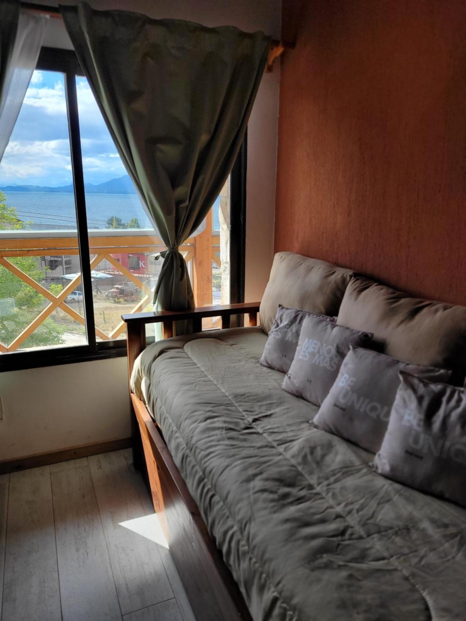 Dpto Tipo Cabana Con Vista Al Lago Apartment San Carlos de Bariloche Luaran gambar